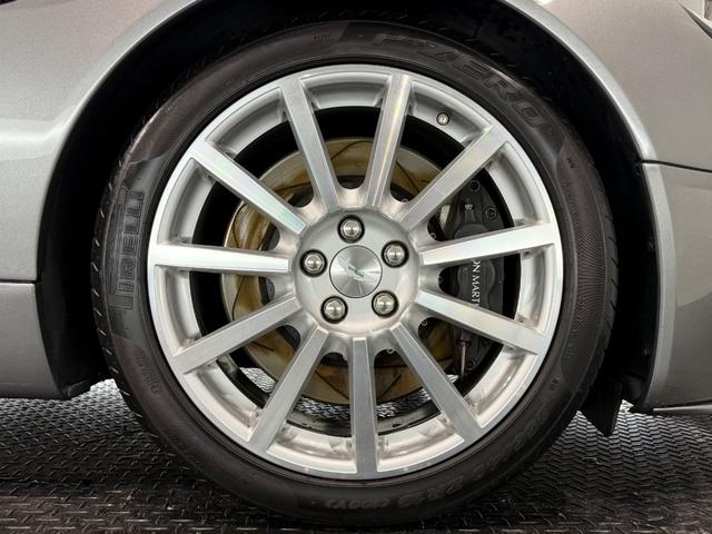 Ｖ１２ヴァンキッシュ クーペ　ツートンレザー／１９ＡＷ／Ｂカメラ／カロッツェリアナビＴＶ／シートヒーター／（64枚目）