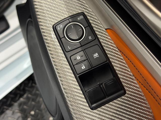 RC F ベースグレード トムスエアロ/車高調ローダウン/19AW/3眼LEDヘッドライト/シートクーラー/シートヒーター/ステアリングヒーター/純正ナビTV/Bカメラ/ETC/メモリー付きパワーシート/黒革/(16枚目)