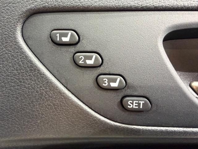 RC F ベースグレード トムスエアロ/車高調ローダウン/19AW/3眼LEDヘッドライト/シートクーラー/シートヒーター/ステアリングヒーター/純正ナビTV/Bカメラ/ETC/メモリー付きパワーシート/黒革/(17枚目)