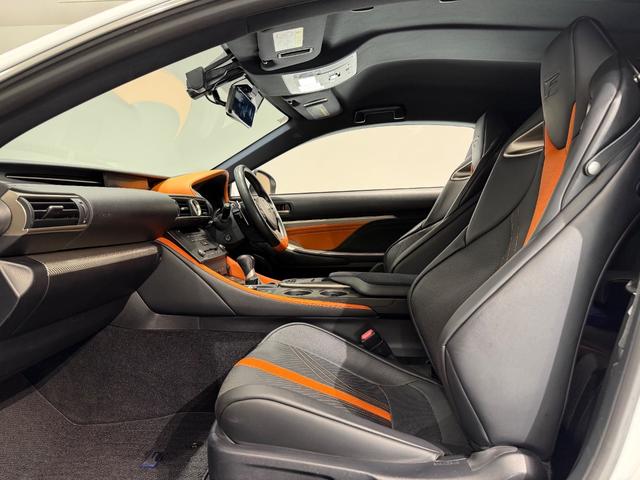 RC F ベースグレード トムスエアロ/車高調ローダウン/19AW/3眼LEDヘッドライト/シートクーラー/シートヒーター/ステアリングヒーター/純正ナビTV/Bカメラ/ETC/メモリー付きパワーシート/黒革/(19枚目)