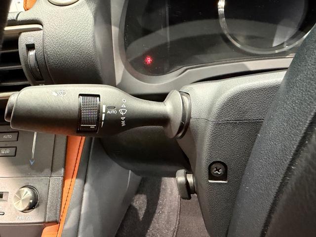 RC F ベースグレード トムスエアロ/車高調ローダウン/19AW/3眼LEDヘッドライト/シートクーラー/シートヒーター/ステアリングヒーター/純正ナビTV/Bカメラ/ETC/メモリー付きパワーシート/黒革/(28枚目)