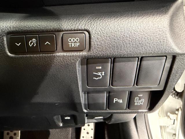 RC F ベースグレード トムスエアロ/車高調ローダウン/19AW/3眼LEDヘッドライト/シートクーラー/シートヒーター/ステアリングヒーター/純正ナビTV/Bカメラ/ETC/メモリー付きパワーシート/黒革/(29枚目)