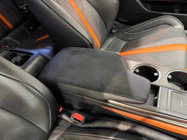 RC F ベースグレード トムスエアロ/車高調ローダウン/19AW/3眼LEDヘッドライト/シートクーラー/シートヒーター/ステアリングヒーター/純正ナビTV/Bカメラ/ETC/メモリー付きパワーシート/黒革/(37枚目)