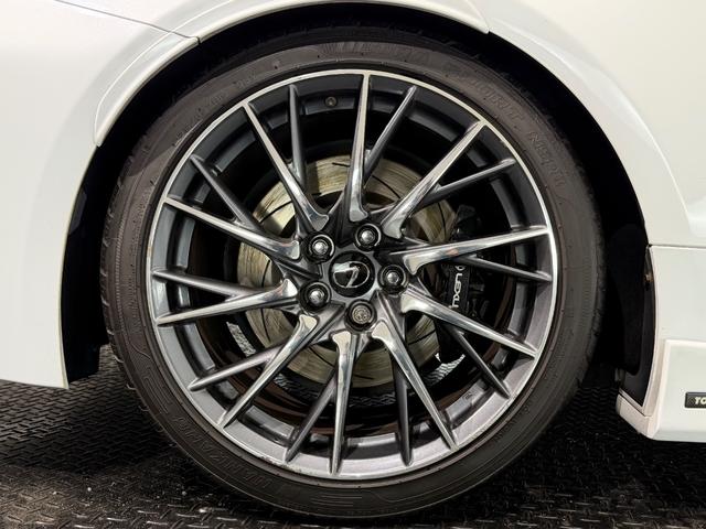 RC F ベースグレード トムスエアロ/車高調ローダウン/19AW/3眼LEDヘッドライト/シートクーラー/シートヒーター/ステアリングヒーター/純正ナビTV/Bカメラ/ETC/メモリー付きパワーシート/黒革/(75枚目)