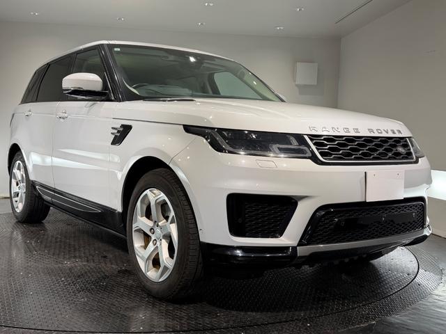 レンジローバースポーツ ＨＳＥ　２５８ＰＳ　パノラミックルーフ／ヘッドアップディスプレイ／ステアリングヒーター／エクステンデントレザーパック／ホワイトレザー／ＡｐｐｌｅＣａｒＰｌａｙ／純正ナビＴＶ／シートヒーター／電動リアゲート（4枚目）