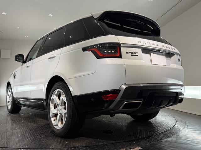 レンジローバースポーツ ＨＳＥ　２５８ＰＳ　パノラミックルーフ／ヘッドアップディスプレイ／ステアリングヒーター／エクステンデントレザーパック／ホワイトレザー／ＡｐｐｌｅＣａｒＰｌａｙ／純正ナビＴＶ／シートヒーター／電動リアゲート（8枚目）