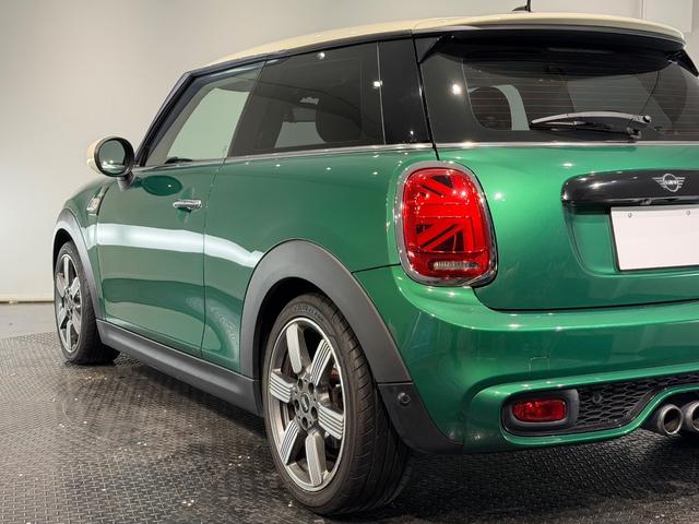 MINI クーパーSD 60イヤーズエディション 特別仕様車/ペッパーパッケージ/カメラパーキングアシストパッケージ/シートヒーター/ブラウンレザー/リアビューカメラ/地デジチューナー/17インチAW(67枚目)