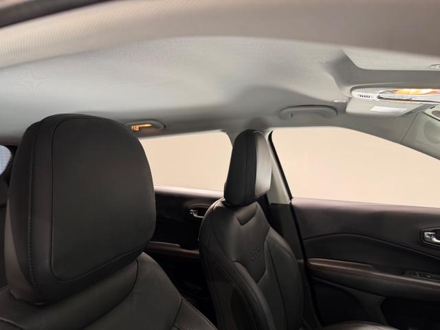 ジープ・コンパス リミテッド 純正ナビTV/レザーシート/シートヒーター/Bカメラ/ETC/18インチAW/beatsプレミアムサウンド/アクティブクルーズコントロール/ブラインドスポットモニター(17枚目)