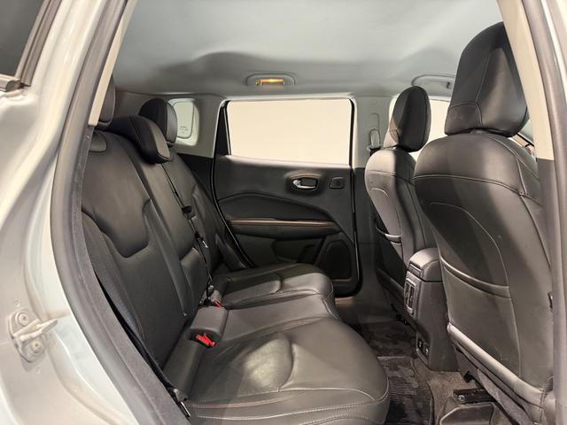 ジープ・コンパス リミテッド 純正ナビTV/レザーシート/シートヒーター/Bカメラ/ETC/18インチAW/beatsプレミアムサウンド/アクティブクルーズコントロール/ブラインドスポットモニター(22枚目)