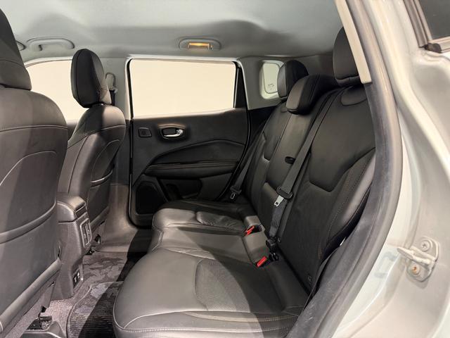 ジープ・コンパス リミテッド 純正ナビTV/レザーシート/シートヒーター/Bカメラ/ETC/18インチAW/beatsプレミアムサウンド/アクティブクルーズコントロール/ブラインドスポットモニター(25枚目)