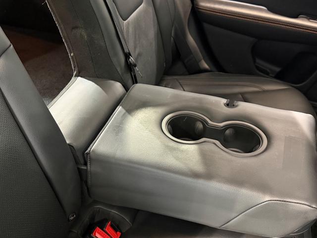 ジープ・コンパス リミテッド 純正ナビTV/レザーシート/シートヒーター/Bカメラ/ETC/18インチAW/beatsプレミアムサウンド/アクティブクルーズコントロール/ブラインドスポットモニター(42枚目)