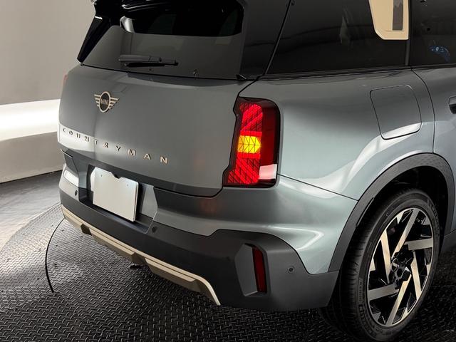 MINI カントリーマンD フェイバリット・トリム ワンオーナー車/フェイヴァ―ドトリム/19インチAW/レザーシート/Mパッケージ/ハーマンカードンサウンド/メモリー付きパワーシート/AppleCarPlay/マッサージシート/(57枚目)
