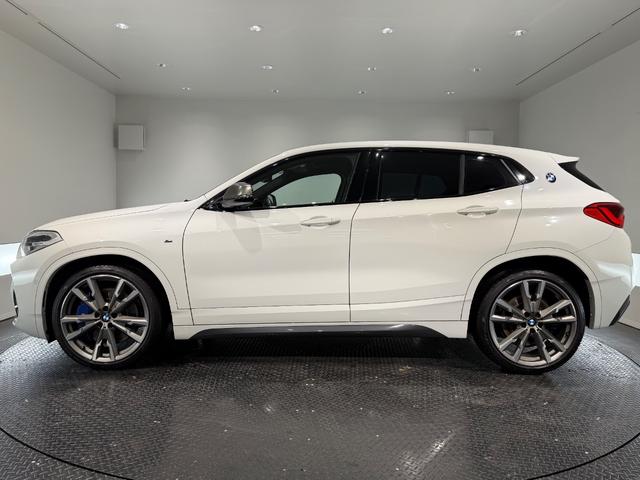 Ｘ２ Ｍ３５ｉ　セレクトＰＫＧ／パノラマサンルーフ／黒革／シートヒーター／電動リアゲート／ＥＴＣ／Ｂカメラ／ヘッドアップディスプレイ／アクティブクルーズコントロール／コンフォートアクセス（70枚目）