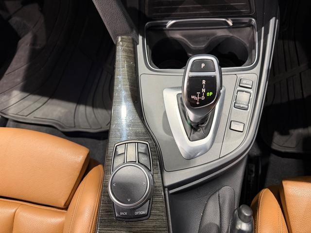 ４シリーズ ４４０ｉカブリオレ　Ｍスポーツ　ブラウンレザー／シートヒーター／純正ナビＴＶ／Ｂカメラ／インテリジェントセーフティ／メモリー付きパワーシート／（32枚目）