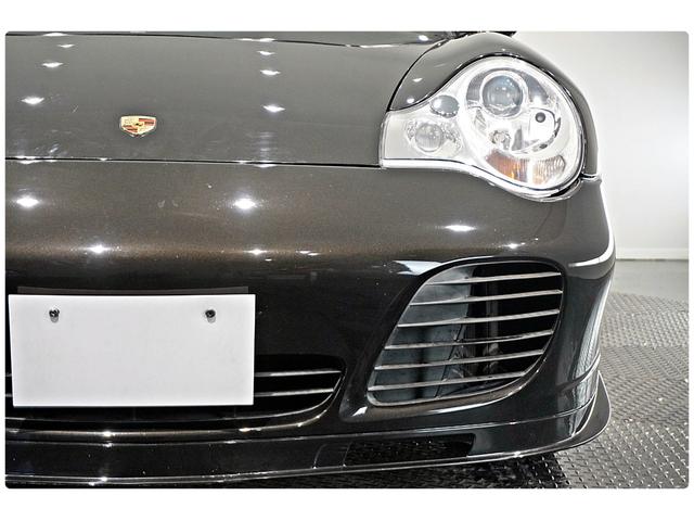 ９１１ ９１１ターボ　シートヒーター　メモリー付きパワーシート　黒革　電動リアウィング　レッドキャリパー　１８インチターボＡＷ　サンルーフ　左Ｈ　アルカンターラルーフ（61枚目）