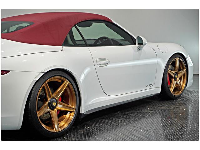 ９１１ ９１１カレラ４ＧＴＳ　カブリオレ　ＫＷ車高調　２０センターロックＡＷ　Ｆｒリフター　赤帆　カロッツェリアナビ　Ｂカメラ　シートヒーター　オートエアコン　アルカンターラステアリング　ＥＴＣ（72枚目）