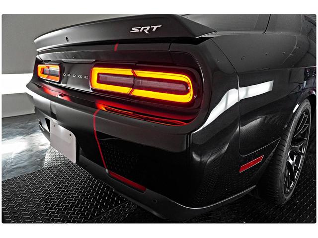 ダッジ・チャレンジャー ＳＲＴ　ヘルキャット　ハーマンカードン　Ｂカメ　ベンチレーション　ブラインドアシストスポット　シートヒーター　ステアリングヒーター　ＥＴＣ　パドルシフト（49枚目）