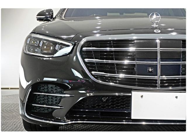 Ｓクラス Ｓ４００ｄ　４マチックロング　ＡＭＧライン　ベージュ革　パノラマＳ／Ｒ　ブルメスター　アクティブアンビエントライト　ベンチレーション　リアアクスルステアリング　ステアリングヒーター（70枚目）