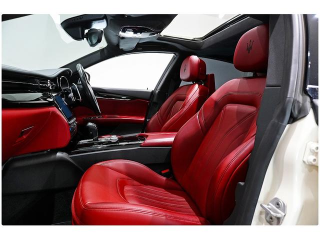 クアトロポルテ Ｓ　２２ＡＷ／赤革／サンルーフ／後席モニター／ハーマンカードンサウンド／３６０°カメラ／ＡｐｐｌｅＣａｒＰｌａｙ／シートヒーター／メモリー付きパワーシート／ＥＴＣ／レッドキャリパー（16枚目）