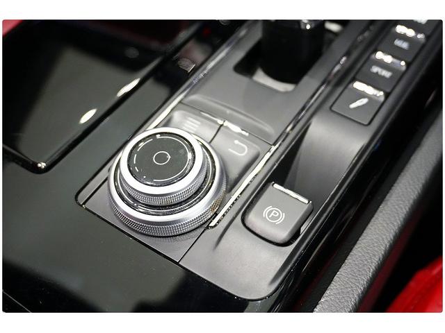 クアトロポルテ Ｓ　２２ＡＷ／赤革／サンルーフ／後席モニター／ハーマンカードンサウンド／３６０°カメラ／ＡｐｐｌｅＣａｒＰｌａｙ／シートヒーター／メモリー付きパワーシート／ＥＴＣ／レッドキャリパー（38枚目）