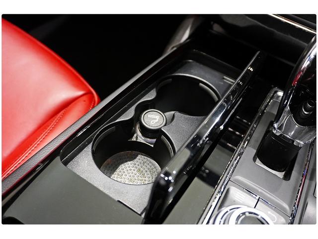 クアトロポルテ Ｓ　２２ＡＷ／赤革／サンルーフ／後席モニター／ハーマンカードンサウンド／３６０°カメラ／ＡｐｐｌｅＣａｒＰｌａｙ／シートヒーター／メモリー付きパワーシート／ＥＴＣ／レッドキャリパー（39枚目）