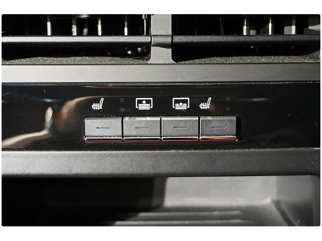 クアトロポルテ Ｓ　２２ＡＷ／赤革／サンルーフ／後席モニター／ハーマンカードンサウンド／３６０°カメラ／ＡｐｐｌｅＣａｒＰｌａｙ／シートヒーター／メモリー付きパワーシート／ＥＴＣ／レッドキャリパー（47枚目）