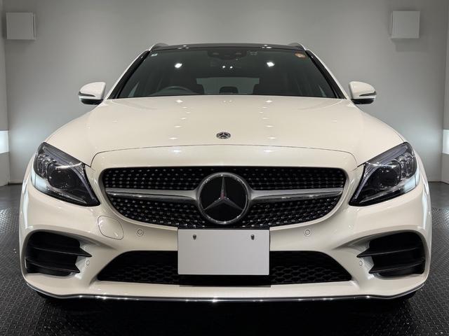 Cクラスステーションワゴン C220d ワゴンアバンギャルド AMGライン ワンオーナー車/レザーエクスクルーシブPKG/パノラミックスライディングルーフ/赤革/ブルメスターサウンド/ヘッドアップディスプレイ/純正ナビTV/電動リアゲート/Bカメラ/18インチAW(3枚目)