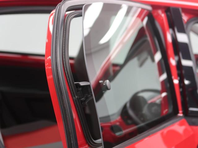 アップ！ クロス　アップ！　ストラーダメモリーナビ　バックカメラ　キーレスキー　ルーフレール　ＥＴＣ　純正アルミ　シティエマージェンシーブレーキ　レザーステアリング　フォグランプ　フルセグＴＶ　レザーシフトノブ（32枚目）