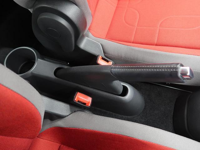 アップ！ クロス　アップ！　ストラーダメモリーナビ　バックカメラ　キーレスキー　ルーフレール　ＥＴＣ　純正アルミ　シティエマージェンシーブレーキ　レザーステアリング　フォグランプ　フルセグＴＶ　レザーシフトノブ（61枚目）