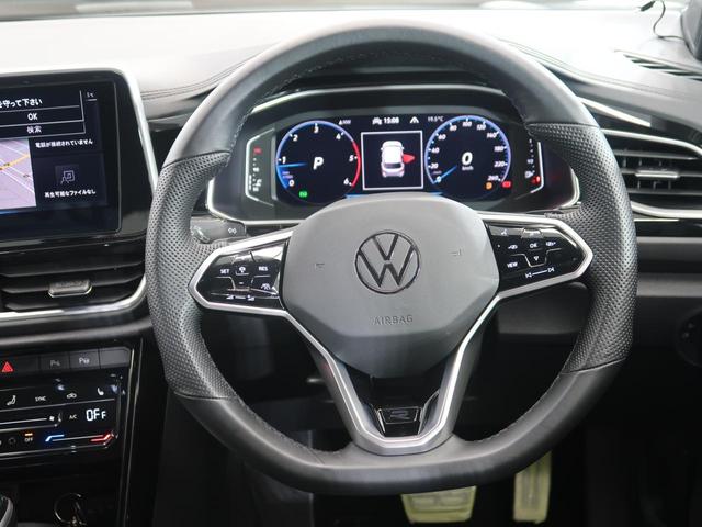 Ｔ－ロック ＴＤＩ　Ｒライン　シートヒーター　パワーテールゲート　純正ナビ　障害物センサー　衝突軽減ブレーキ　ＩＱヘッドライト　ＣａｒＰｌａｙ　ディーゼル　バックカメラ　レーンチェンジアシストシステム　オプションホイール（6枚目）