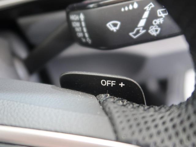 Ｔ－ロック ＴＤＩ　Ｒライン　シートヒーター　パワーテールゲート　純正ナビ　障害物センサー　衝突軽減ブレーキ　ＩＱヘッドライト　ＣａｒＰｌａｙ　ディーゼル　バックカメラ　レーンチェンジアシストシステム　オプションホイール（13枚目）