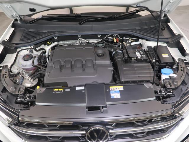 Ｔ－ロック ＴＤＩ　Ｒライン　シートヒーター　パワーテールゲート　純正ナビ　障害物センサー　衝突軽減ブレーキ　ＩＱヘッドライト　ＣａｒＰｌａｙ　ディーゼル　バックカメラ　レーンチェンジアシストシステム　オプションホイール（20枚目）