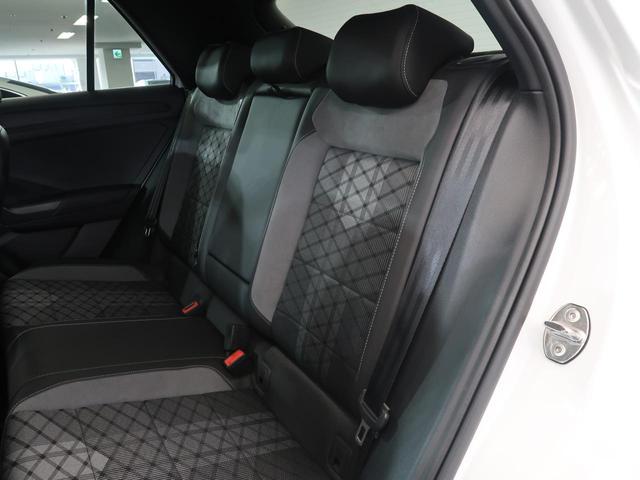 Ｔ－ロック ＴＤＩ　Ｒライン　シートヒーター　パワーテールゲート　純正ナビ　障害物センサー　衝突軽減ブレーキ　ＩＱヘッドライト　ＣａｒＰｌａｙ　ディーゼル　バックカメラ　レーンチェンジアシストシステム　オプションホイール（22枚目）