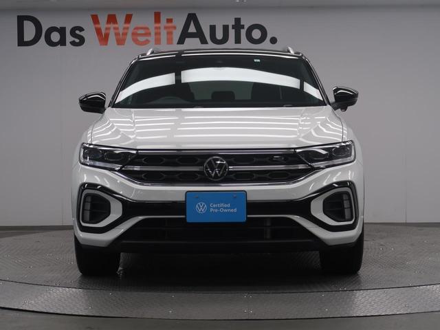 Ｔ－ロック ＴＤＩ　Ｒライン　シートヒーター　パワーテールゲート　純正ナビ　障害物センサー　衝突軽減ブレーキ　ＩＱヘッドライト　ＣａｒＰｌａｙ　ディーゼル　バックカメラ　レーンチェンジアシストシステム　オプションホイール（24枚目）