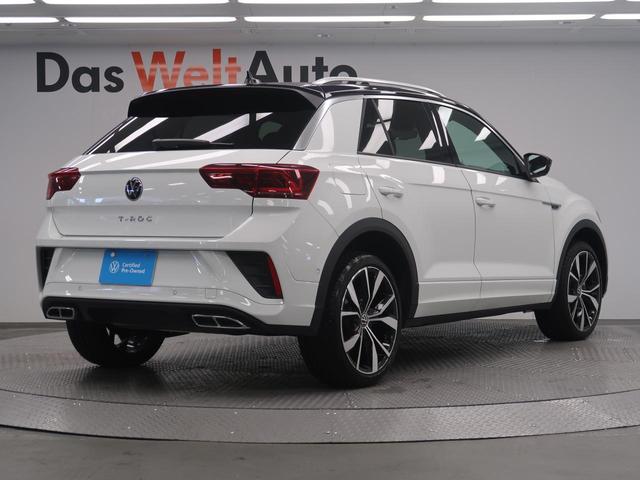 Ｔ－ロック ＴＤＩ　Ｒライン　シートヒーター　パワーテールゲート　純正ナビ　障害物センサー　衝突軽減ブレーキ　ＩＱヘッドライト　ＣａｒＰｌａｙ　ディーゼル　バックカメラ　レーンチェンジアシストシステム　オプションホイール（26枚目）