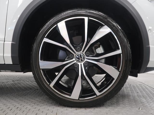 Ｔ－ロック ＴＤＩ　Ｒライン　シートヒーター　パワーテールゲート　純正ナビ　障害物センサー　衝突軽減ブレーキ　ＩＱヘッドライト　ＣａｒＰｌａｙ　ディーゼル　バックカメラ　レーンチェンジアシストシステム　オプションホイール（32枚目）