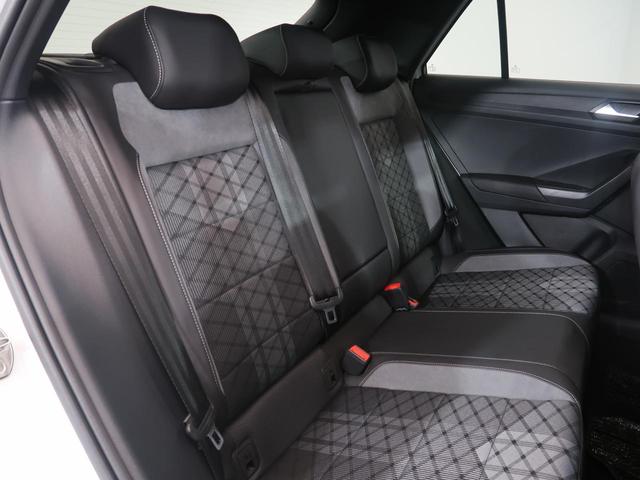 Ｔ－ロック ＴＤＩ　Ｒライン　シートヒーター　パワーテールゲート　純正ナビ　障害物センサー　衝突軽減ブレーキ　ＩＱヘッドライト　ＣａｒＰｌａｙ　ディーゼル　バックカメラ　レーンチェンジアシストシステム　オプションホイール（39枚目）