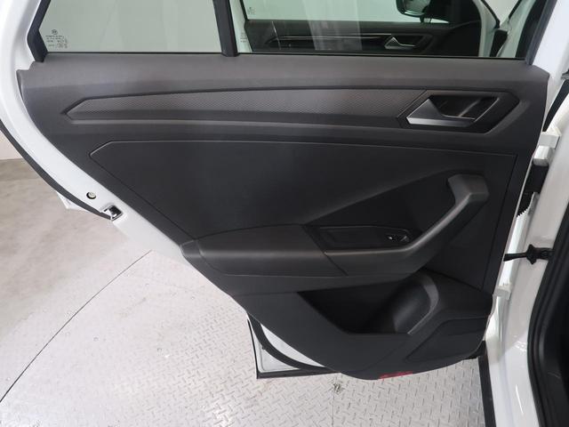 Ｔ－ロック ＴＤＩ　Ｒライン　シートヒーター　パワーテールゲート　純正ナビ　障害物センサー　衝突軽減ブレーキ　ＩＱヘッドライト　ＣａｒＰｌａｙ　ディーゼル　バックカメラ　レーンチェンジアシストシステム　オプションホイール（68枚目）