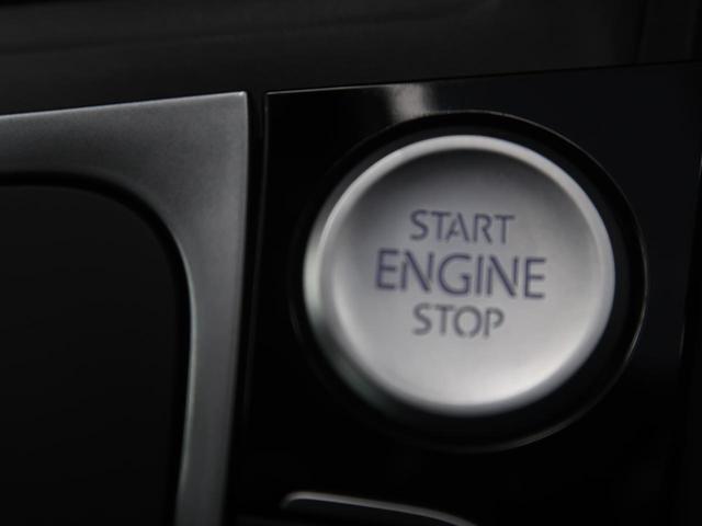 ゴルフＲ ベースグレード　４ＷＤ　レザーシート　パワーシート　シートヒーター　純正ナビ　障害物センサー　衝突軽減ブレーキ　ＬＥＤヘッドライト　バックカメラ　オートブレーキホールド　Ｂｌｕｅｔｏｏｔｈ再生　フルセグ（11枚目）