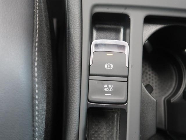 ゴルフＲ ベースグレード　４ＷＤ　レザーシート　パワーシート　シートヒーター　純正ナビ　障害物センサー　衝突軽減ブレーキ　ＬＥＤヘッドライト　バックカメラ　オートブレーキホールド　Ｂｌｕｅｔｏｏｔｈ再生　フルセグ（13枚目）