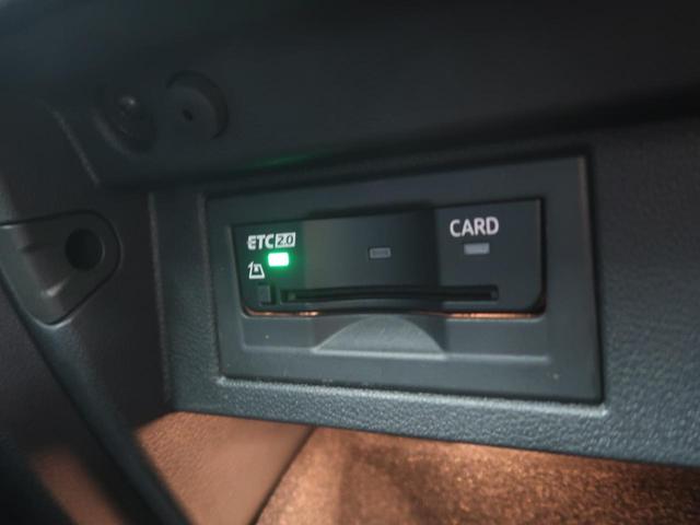 ゴルフＲ ベースグレード　４ＷＤ　レザーシート　パワーシート　シートヒーター　純正ナビ　障害物センサー　衝突軽減ブレーキ　ＬＥＤヘッドライト　バックカメラ　オートブレーキホールド　Ｂｌｕｅｔｏｏｔｈ再生　フルセグ（17枚目）