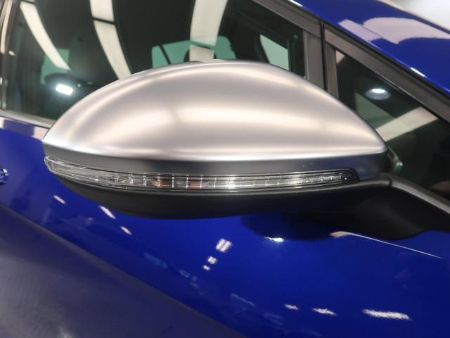 ゴルフＲ ベースグレード　４ＷＤ　レザーシート　パワーシート　シートヒーター　純正ナビ　障害物センサー　衝突軽減ブレーキ　ＬＥＤヘッドライト　バックカメラ　オートブレーキホールド　Ｂｌｕｅｔｏｏｔｈ再生　フルセグ（30枚目）