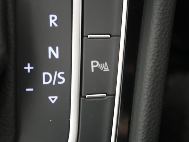 ゴルフＲ ベースグレード　４ＷＤ　レザーシート　パワーシート　シートヒーター　純正ナビ　障害物センサー　衝突軽減ブレーキ　ＬＥＤヘッドライト　バックカメラ　オートブレーキホールド　Ｂｌｕｅｔｏｏｔｈ再生　フルセグ（40枚目）