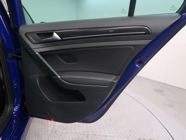 ゴルフＲ ベースグレード　４ＷＤ　レザーシート　パワーシート　シートヒーター　純正ナビ　障害物センサー　衝突軽減ブレーキ　ＬＥＤヘッドライト　バックカメラ　オートブレーキホールド　Ｂｌｕｅｔｏｏｔｈ再生　フルセグ（56枚目）