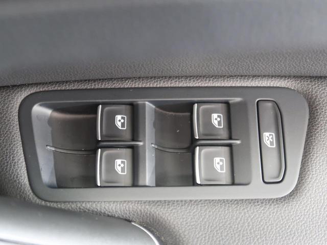 ゴルフＲ ベースグレード　４ＷＤ　レザーシート　パワーシート　シートヒーター　純正ナビ　障害物センサー　衝突軽減ブレーキ　ＬＥＤヘッドライト　バックカメラ　オートブレーキホールド　Ｂｌｕｅｔｏｏｔｈ再生　フルセグ（65枚目）