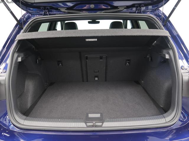 ゴルフ eTSI Rライン プラチナムエディション マイルドハイブリッド 純正ナビ バックモニター コーナーセンサー ACC IQヘッドライト 前席シートヒーター ステアリングヒーター スポーツサスペンション プログレッシブステアリング(23枚目)