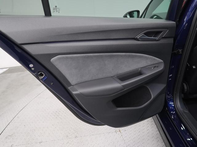 ゴルフ eTSI Rライン プラチナムエディション マイルドハイブリッド 純正ナビ バックモニター コーナーセンサー ACC IQヘッドライト 前席シートヒーター ステアリングヒーター スポーツサスペンション プログレッシブステアリング(68枚目)