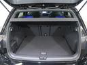 ●すっきりとした見た目のスクエア形状のラゲッジスペースです。また荷物が多い時、急なお買いものの際にもリヤシートを倒していただくことにより十分なスペースを確保できます。