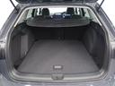 ●すっきりとした見た目のスクエア形状のラゲッジスペースです。また荷物が多い時、急なお買いものの際にもリヤシートを倒していただくことにより十分なスペースを確保できます。