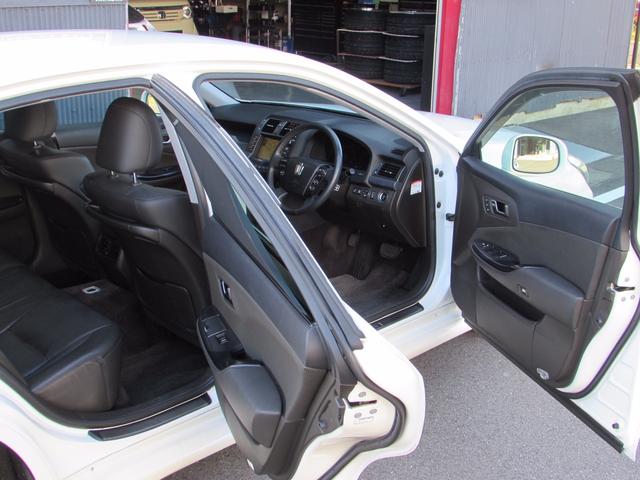 クラウンハイブリッド ベースグレード 車検令和9年7月まで スマートキー 純正18インチアルミ 純正HDDナビ テレビ ETC ドラレコ シートヒーター&クーラー クルーズコントロール 電動リヤカーテン イージークローザドア(14枚目)